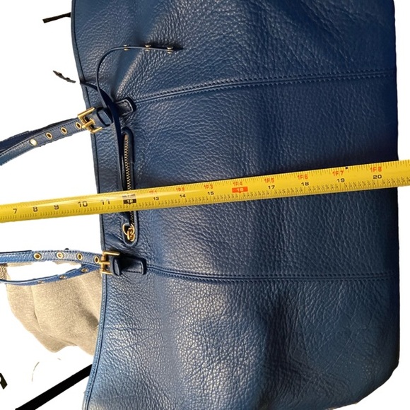 Steven Madden blue leather bag. - Picture 3 of 9